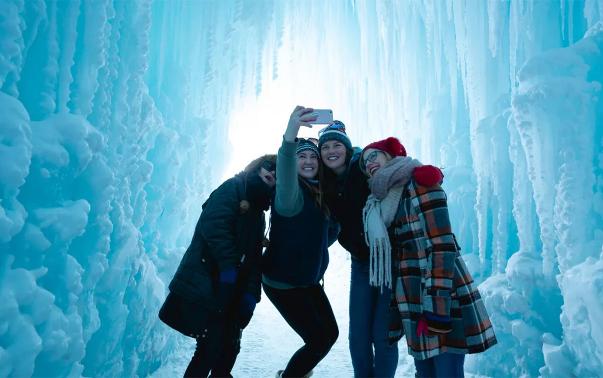 NEW HAMPSHIRE ICE CASTLES tour